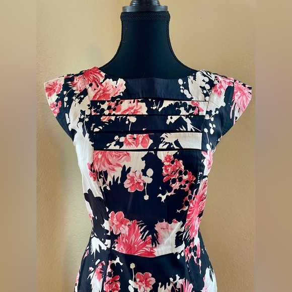 French connection dress - Picture 3 of 3